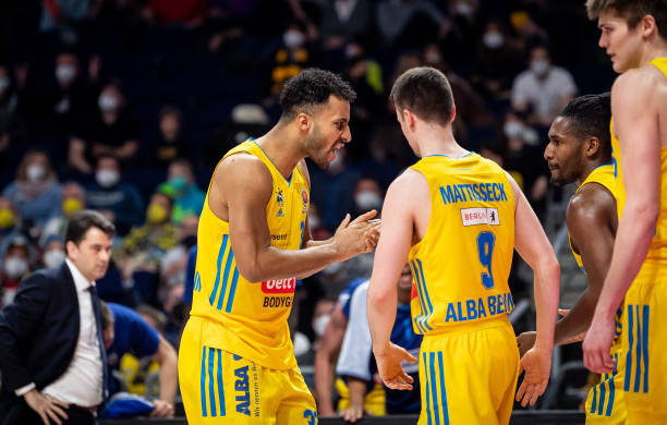 主场连折两 主场连折两